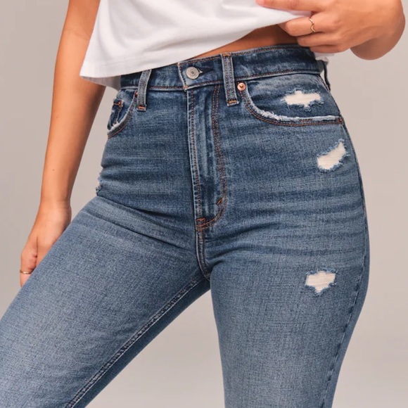 Abercrombie & Fitch Denim - NEW Curve Love Ankle Straight Ultra HighRise (S)